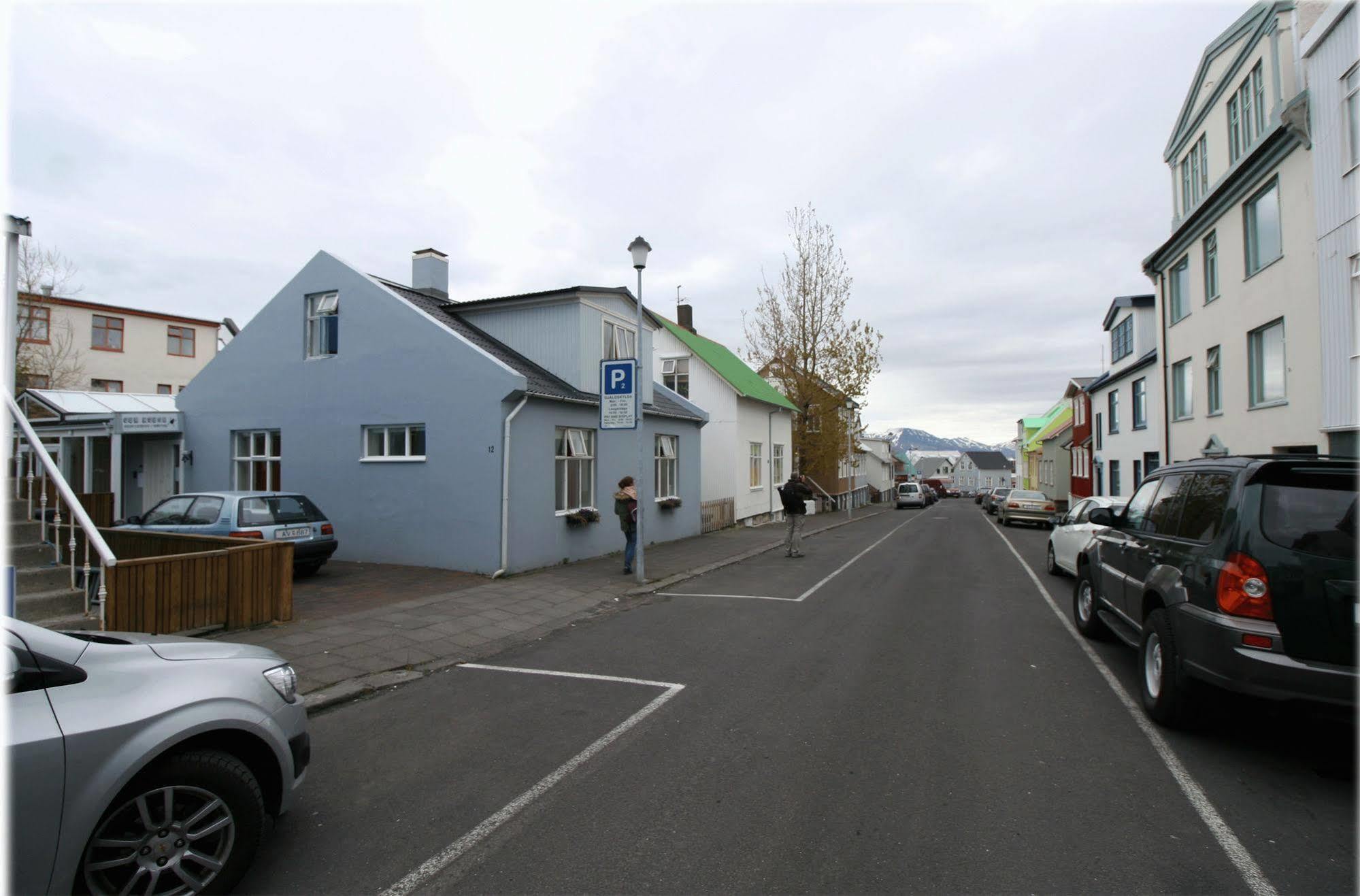 Our House Guesthouse Reykjavík Exteriör bild