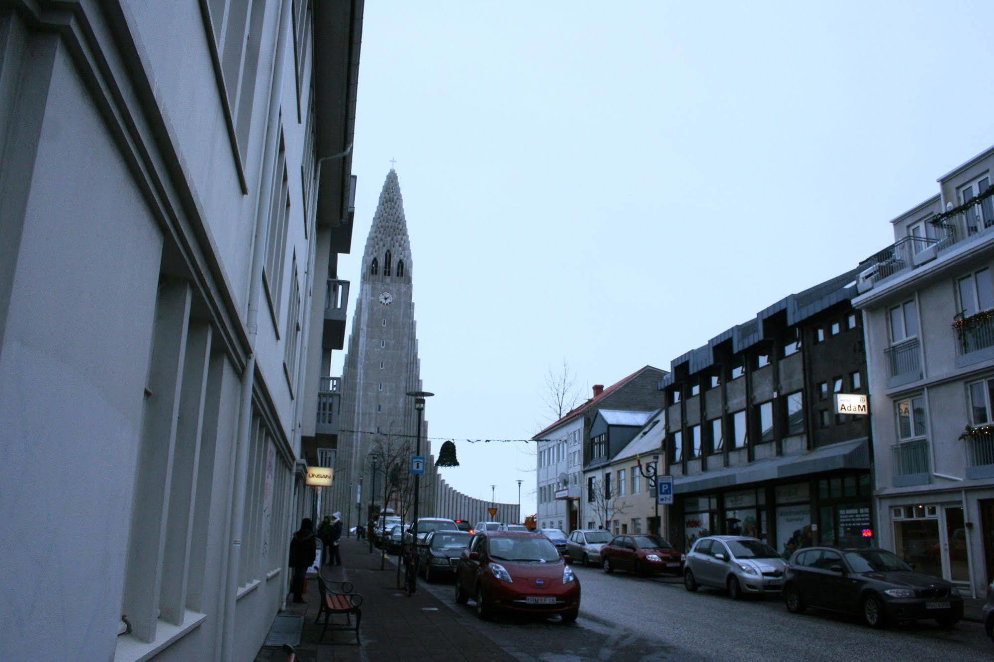 Our House Guesthouse Reykjavík Exteriör bild